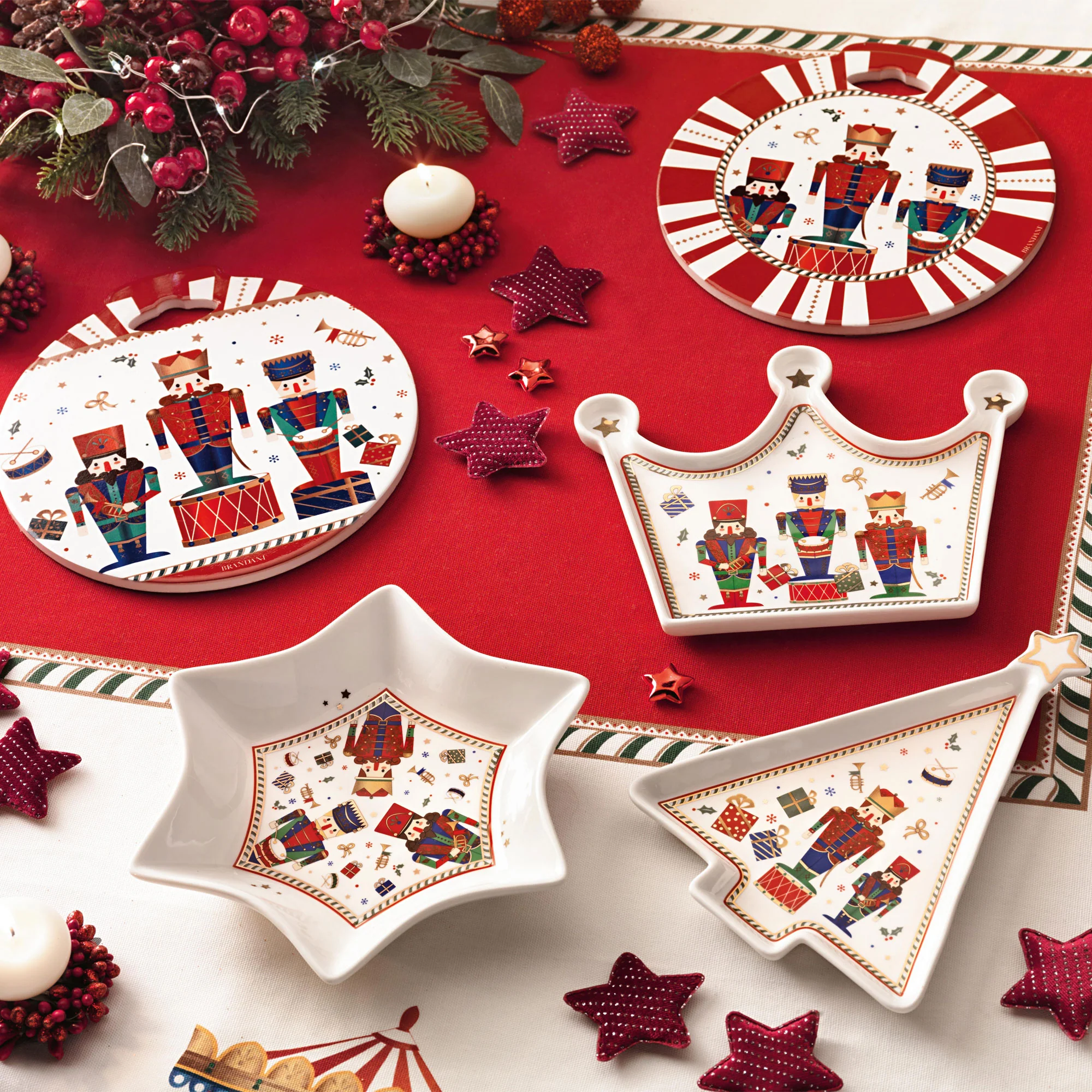 BRANDANI Lo Schiaccianoci Decorazione Sottopentola 20cm Ceramica e Sughero Tavola di Natale - Image 3