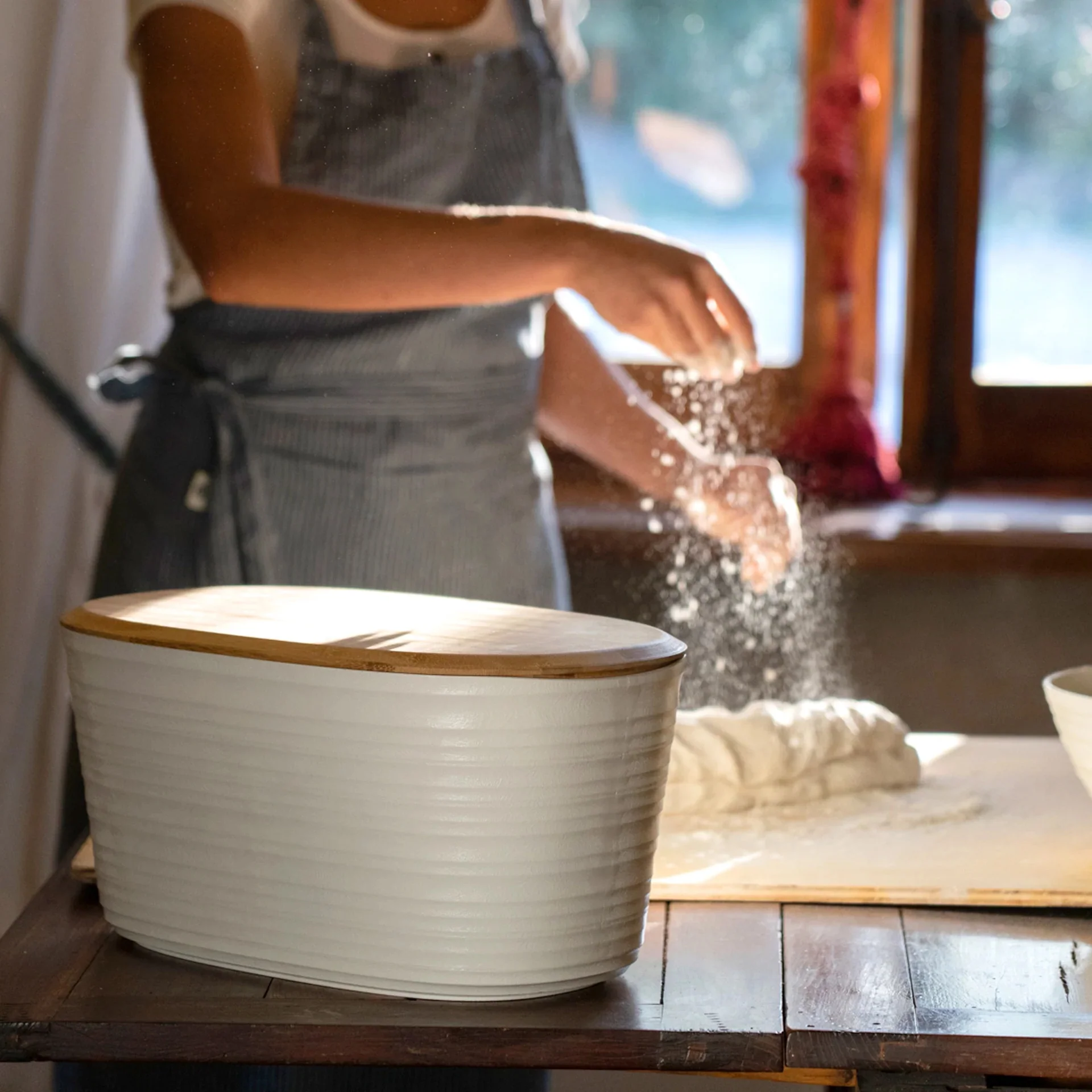 GUZZINI Tierra Contenitore Pane 31,5x16,5cm Plastica Bianco Latte - Image 2