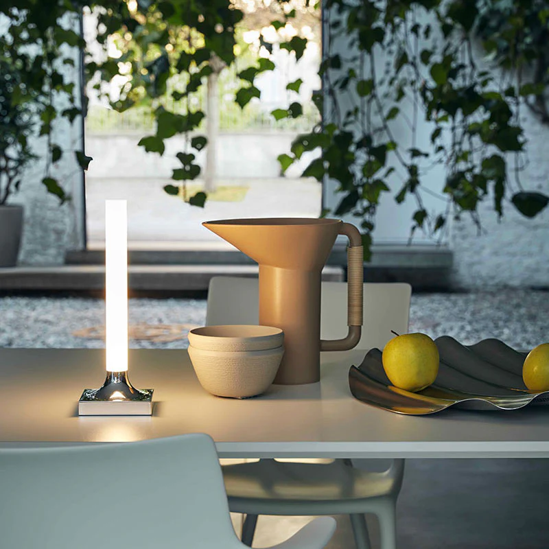 KARTELL Goodnight Battery Lampada da Tavolo Bianco 29cm PMMA - Image 3