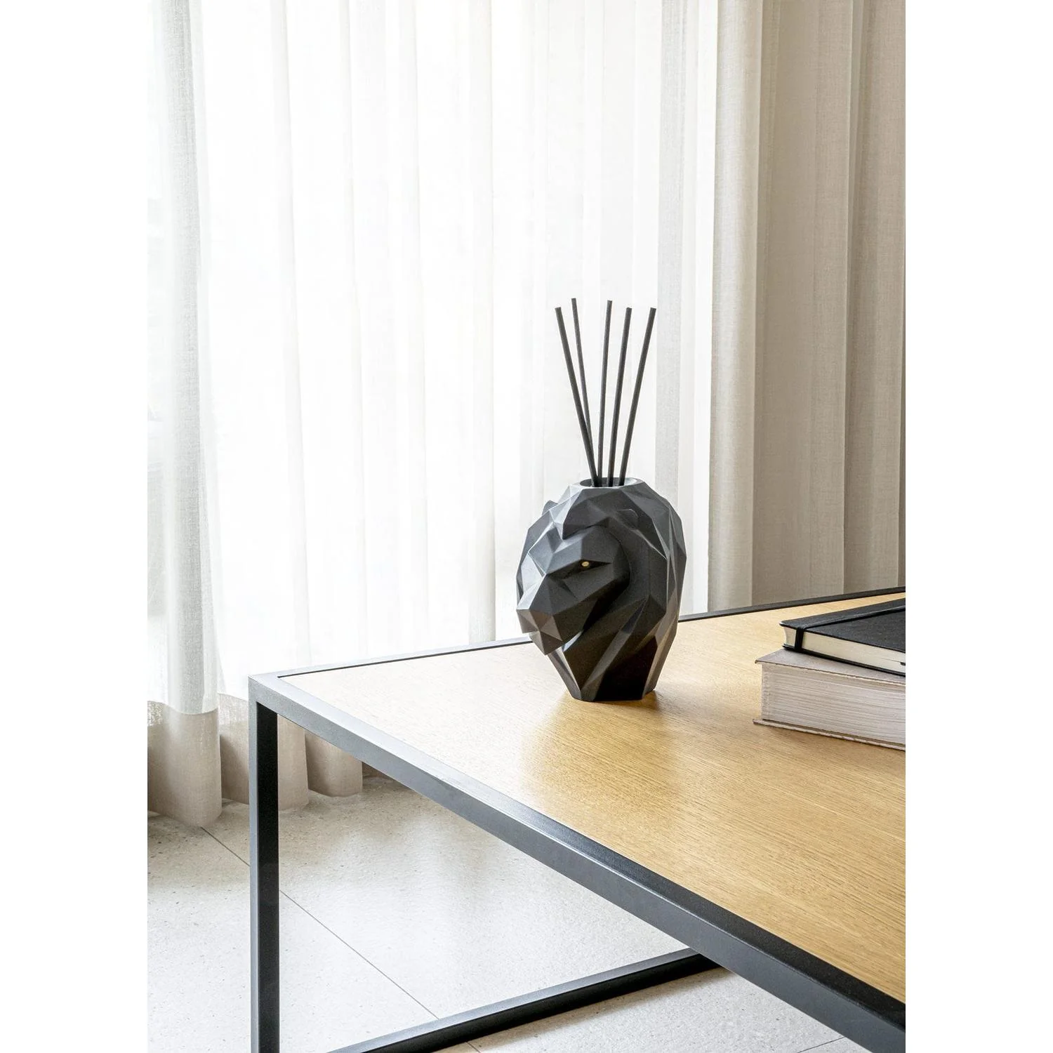 LLADRO' Diffusore Profumo Leone Unbreakable Spirit 18x14cm Porcellana - Image 2