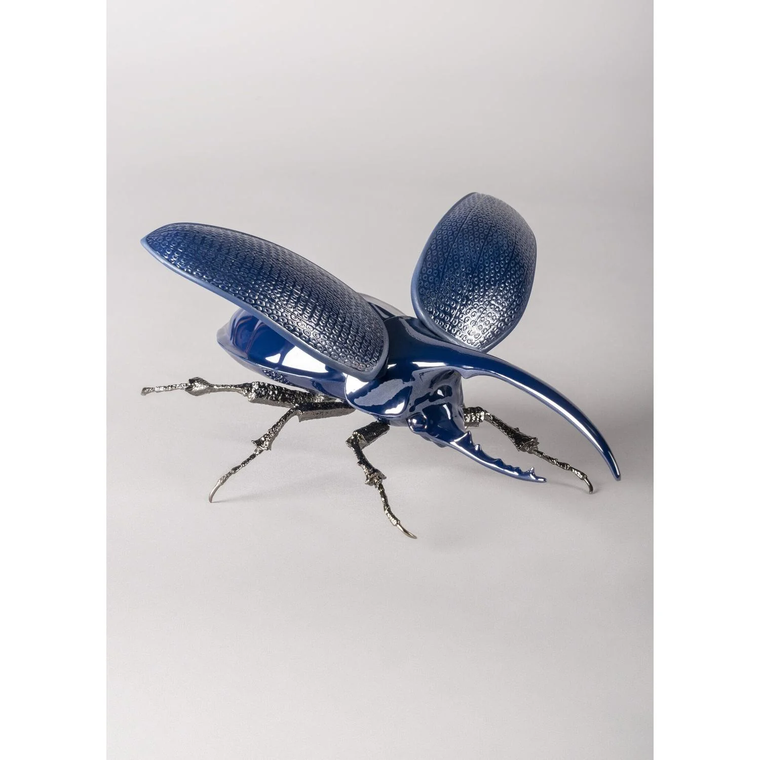 LLADRO' Figura Scarabeo Ercole 16x25cm Porcellana - Image 3