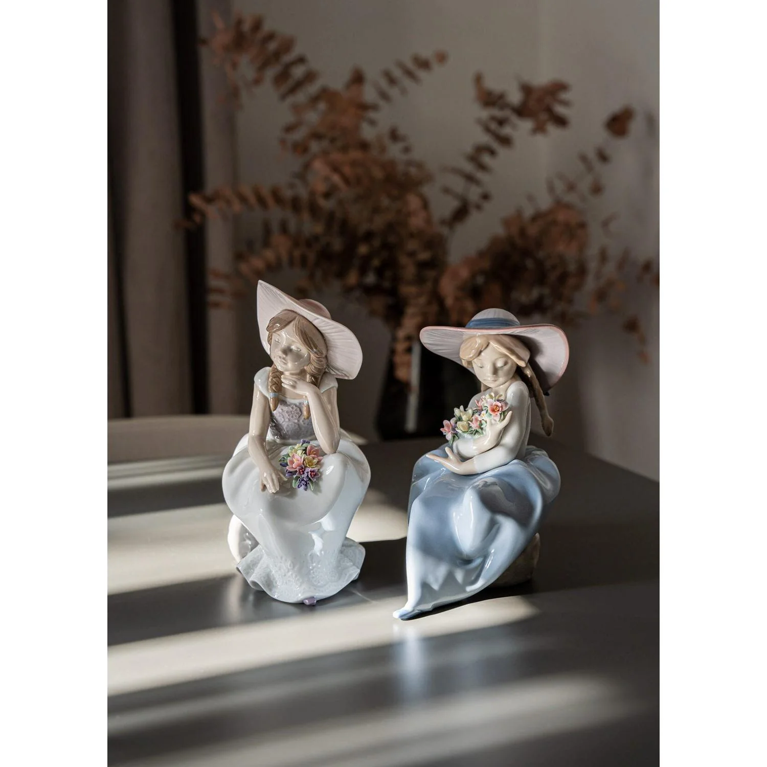 LLADRO' Figurina Bimba con Fiori 20x16cm Porcellana - Image 6
