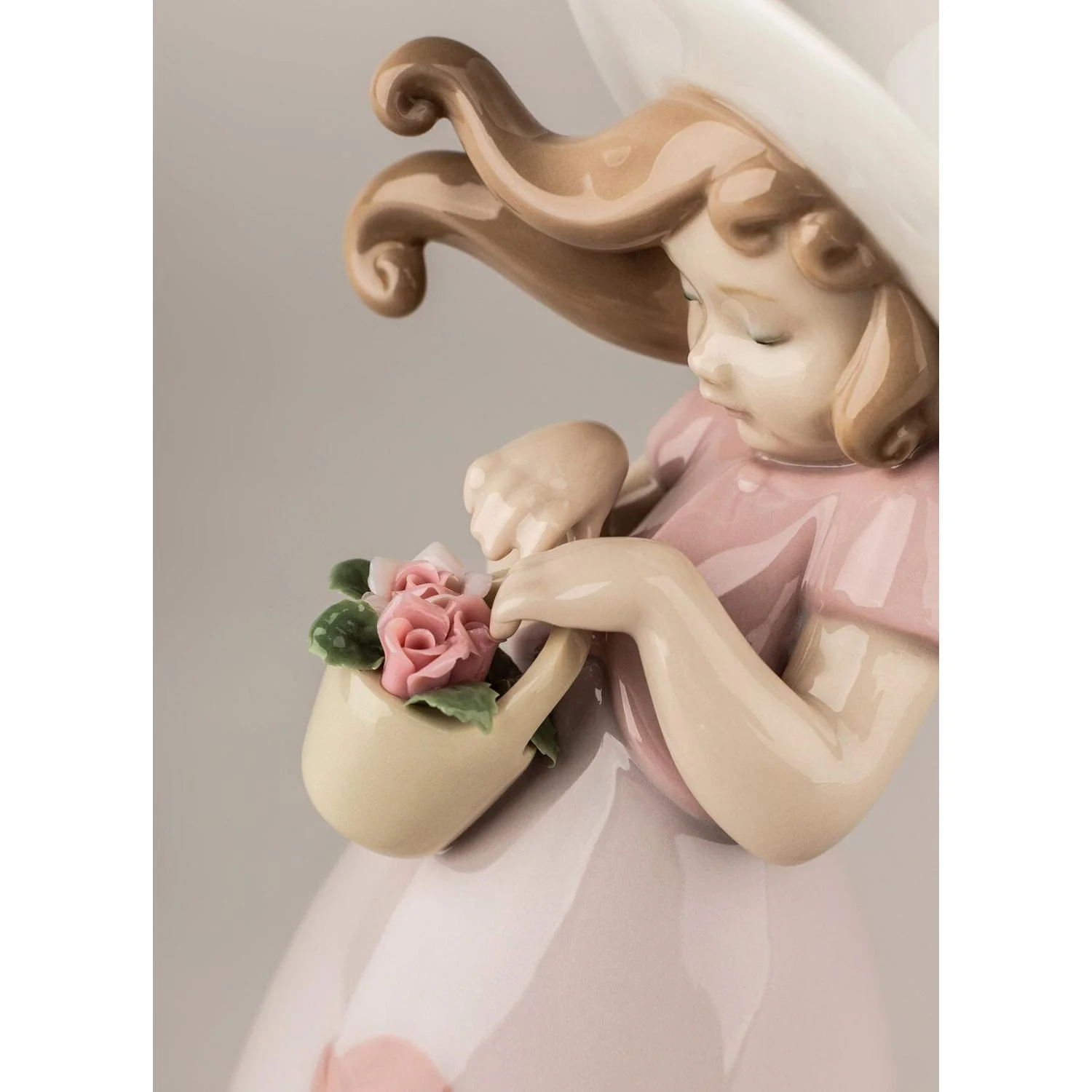 LLADRO' Figurina Bimba Piccola Rosa 18x8cm Porcellana - Image 6