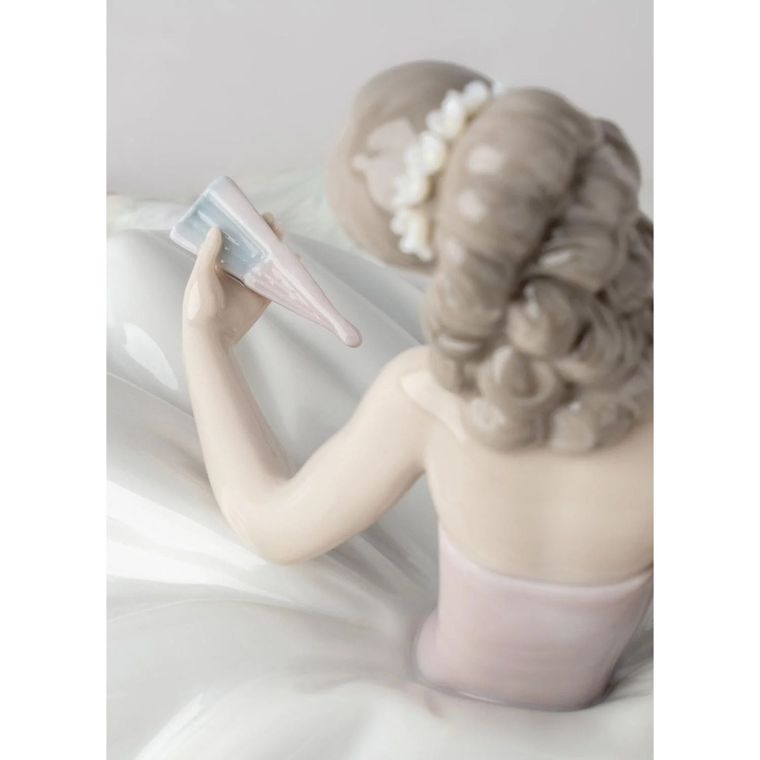 LLADRO' Figurina Dama 16x20cm Porcellana - Image 3