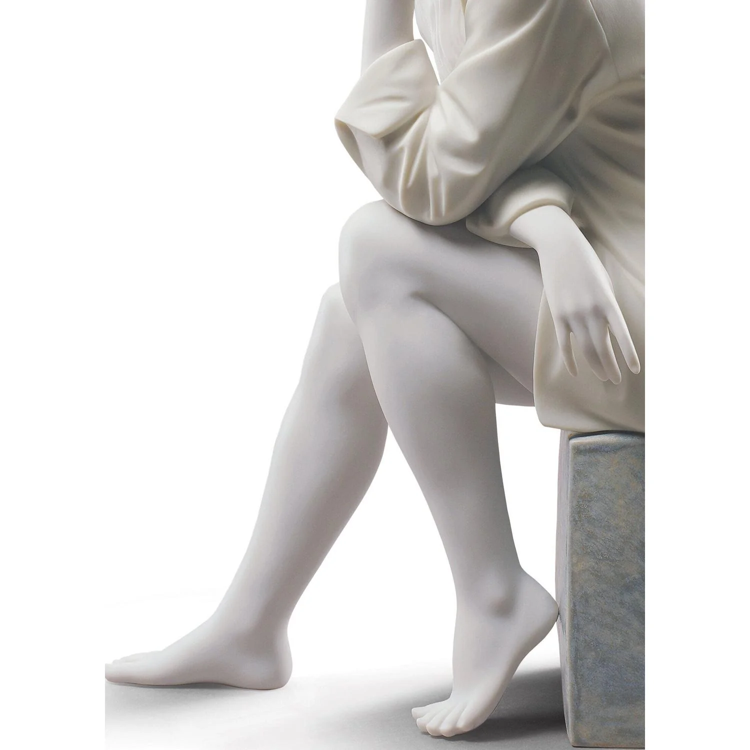 LLADRO' Figurina Donna Un Momento di Tranquillità 37x17cm Porcellana - Image 3