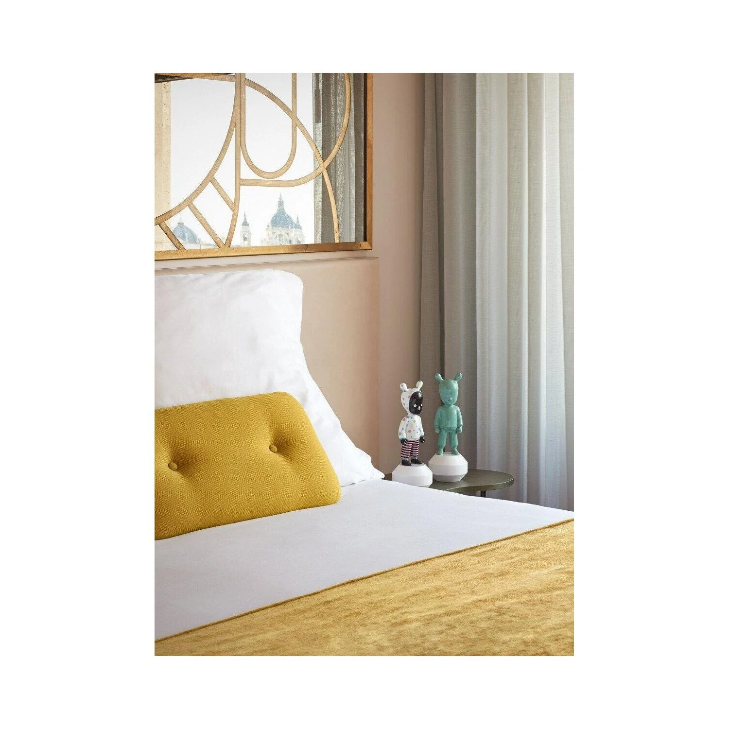 LLADRO' Figurina The Green Guest Modello Piccolo 30x11cm Porcellana - Image 4