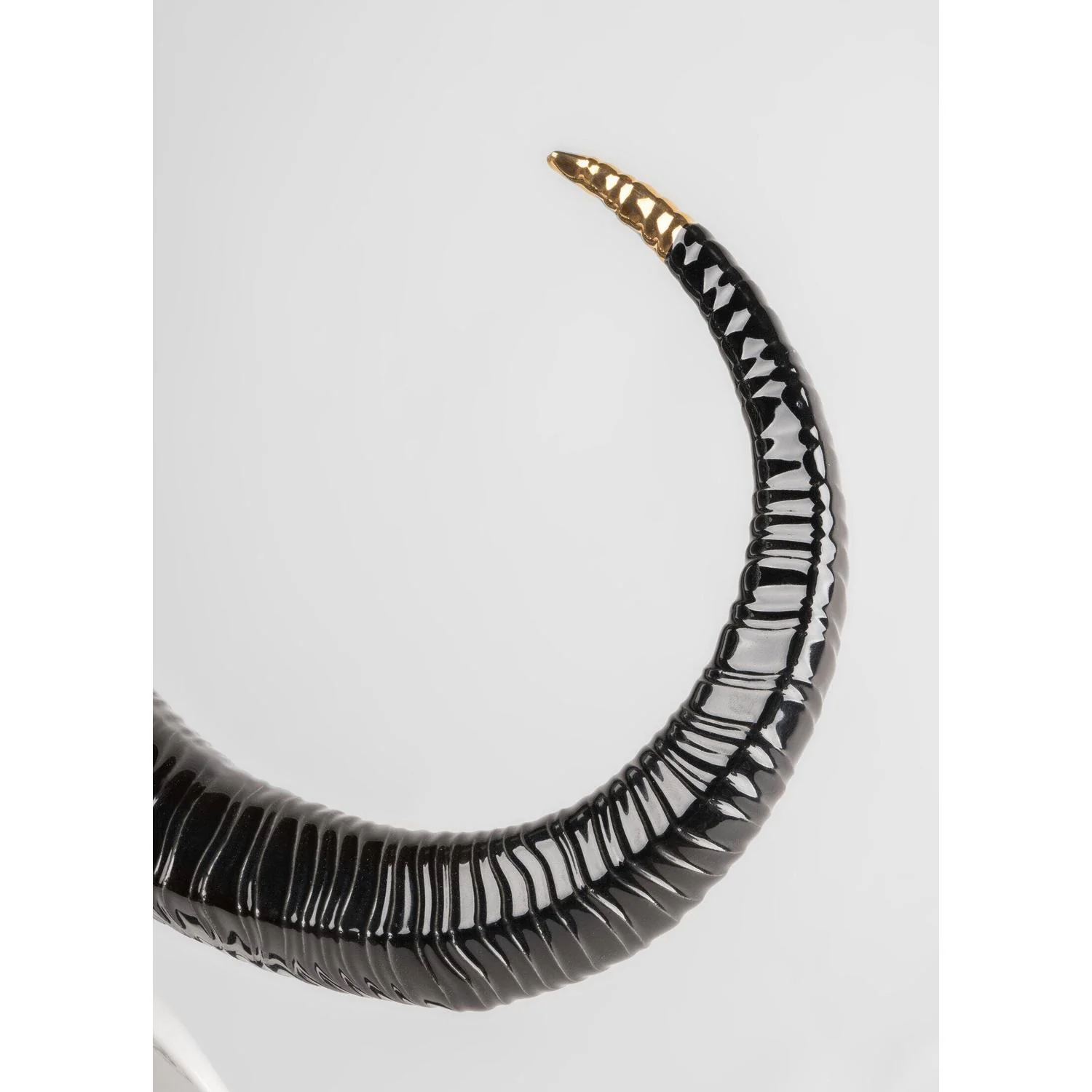 LLADRO' Maschera Bufalo Nero e Oro 36x67cm Porcellana - Image 6