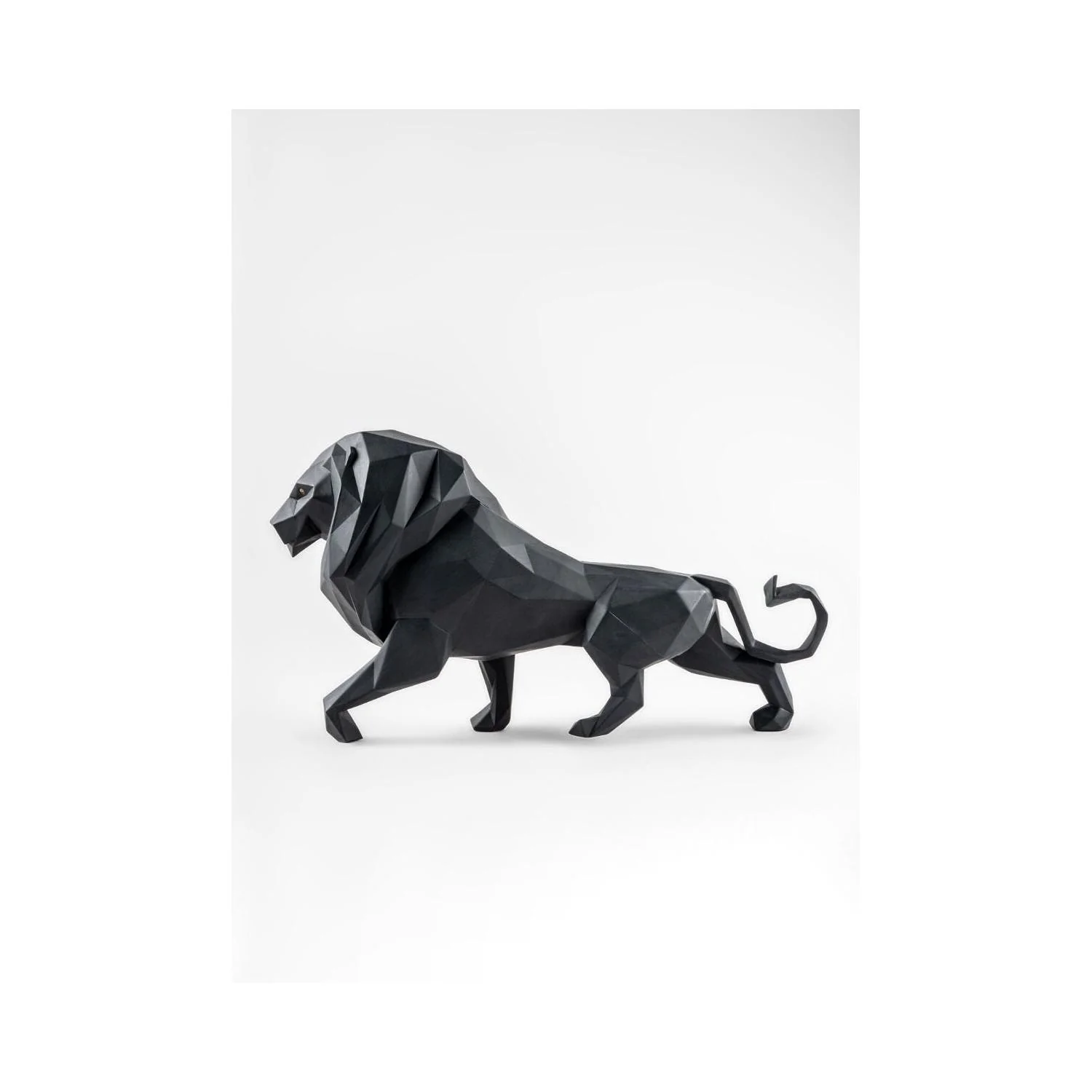 LLADRO' Scultura Leone Nero Opaco 25x48cm Porcellana - Image 4