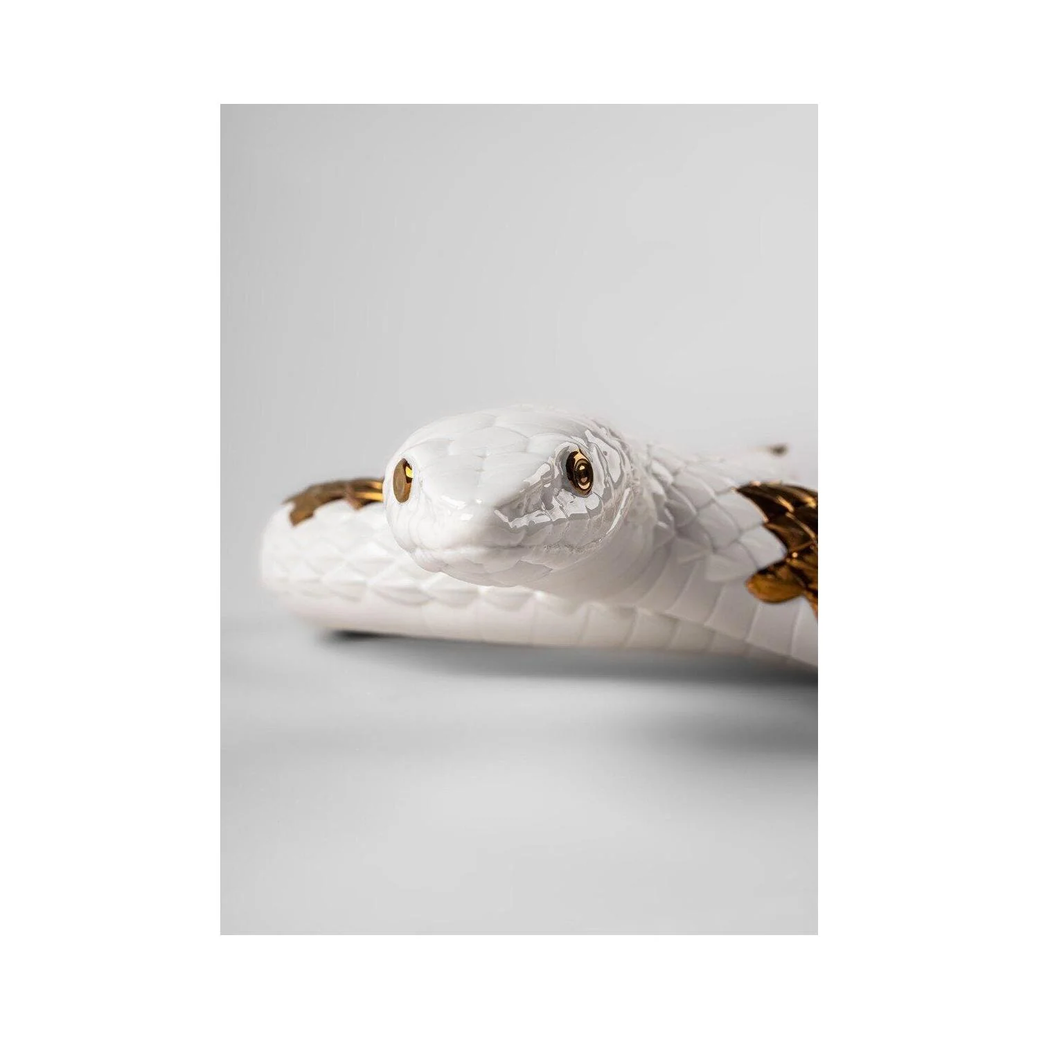 LLADRO' Scultura Serpente Bianco Rame 9x62cm Porcellana - Image 5