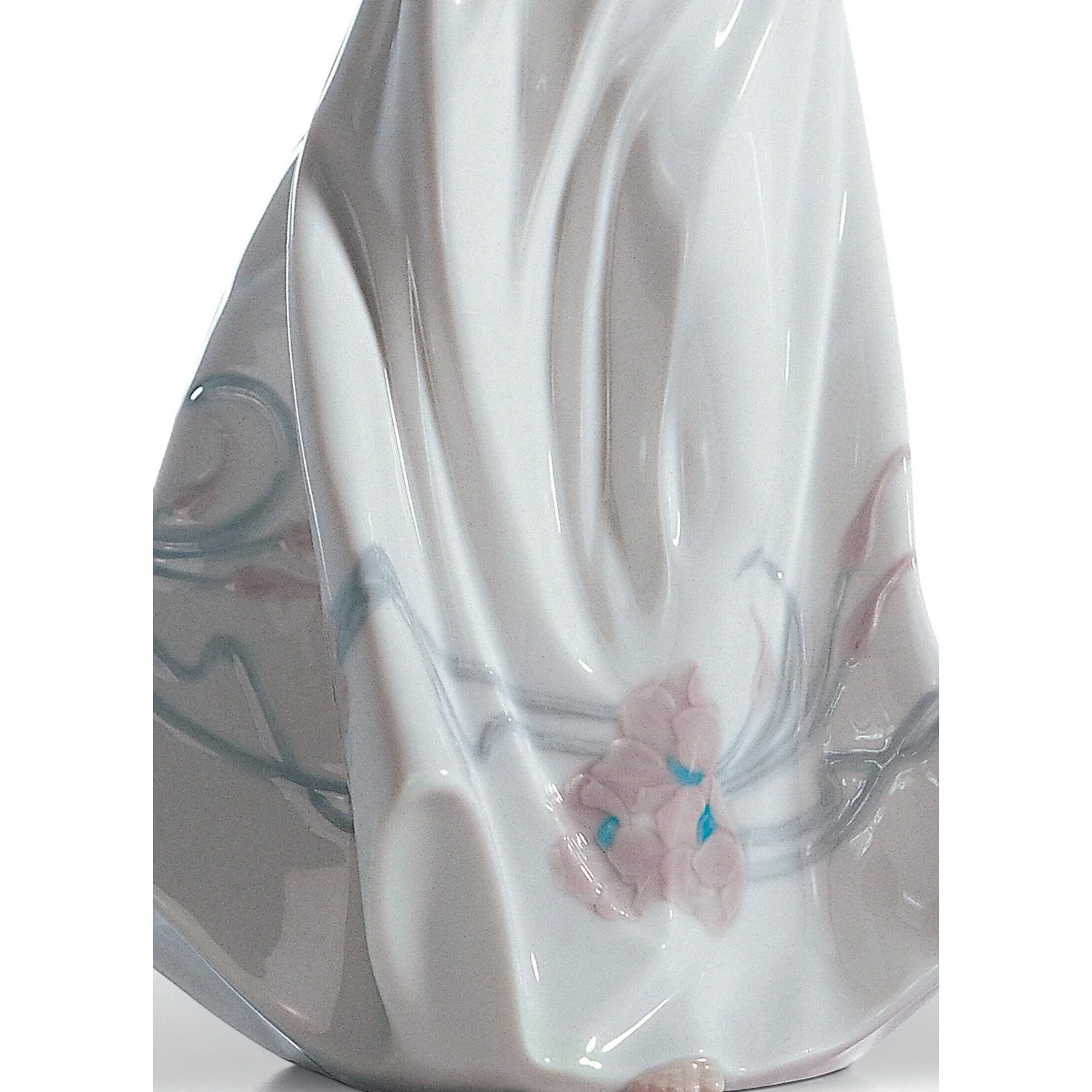 LLADRO' Figurina Donna Tesori Dell'Aria 32x16cm Porcellana - Image 4