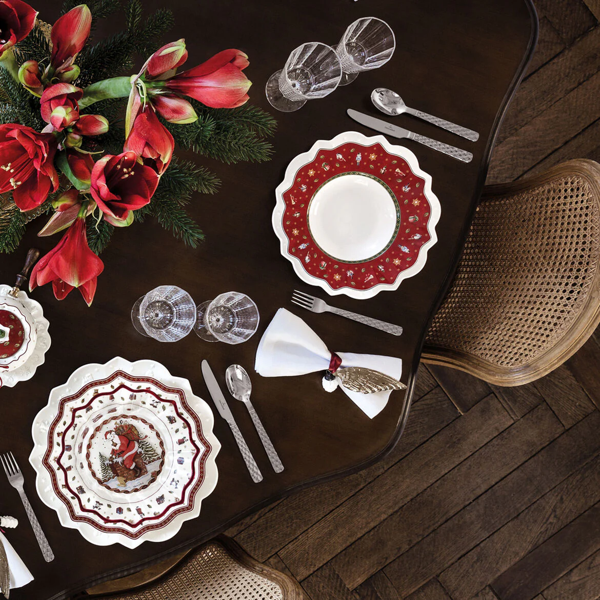 VILLEROY & BOCH Toy's Delight Piatto Fondo Rosso 26cm Tavola di Natale - Image 2