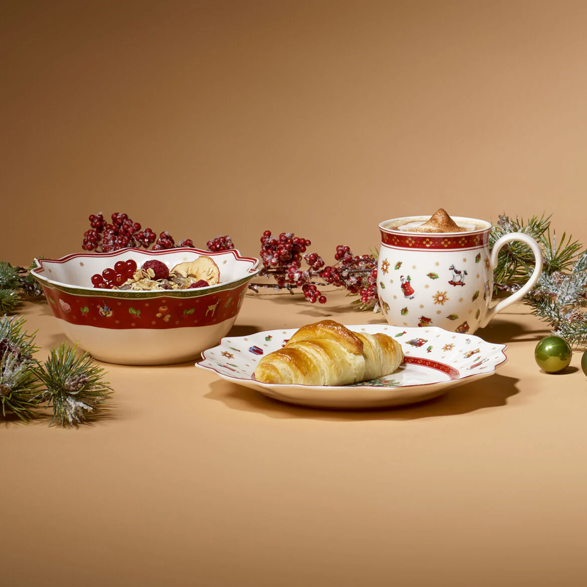 VILLEROY & BOCH Toy's Delight Set Colazione per 2 Tavola Natalizia Natale 6 Pezzi - Image 3
